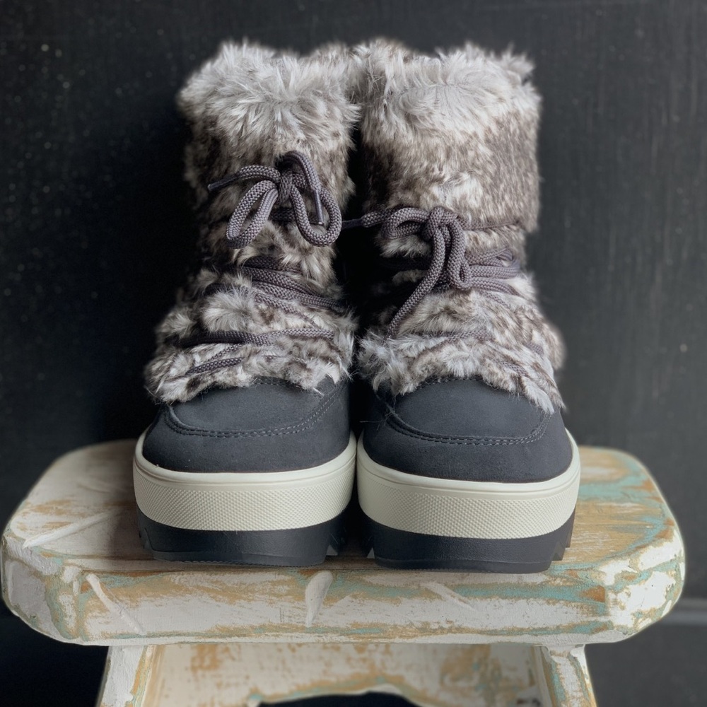 COUGAR Women’s Winter Fur Bootie Size 8